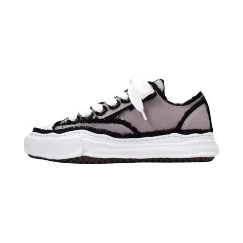 SUTORA — SNEAKER