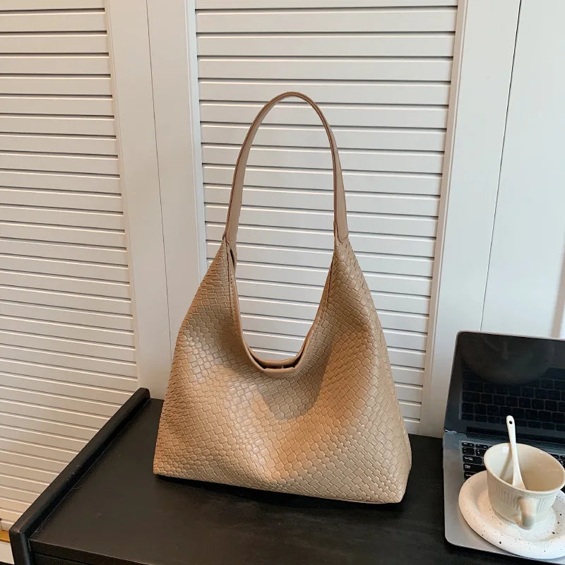 ARIEL Woven Knot Bag