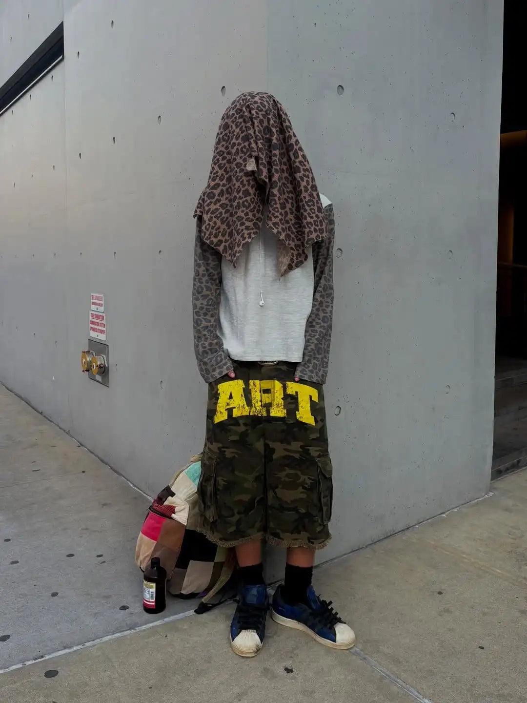 ART CLOUD shorts