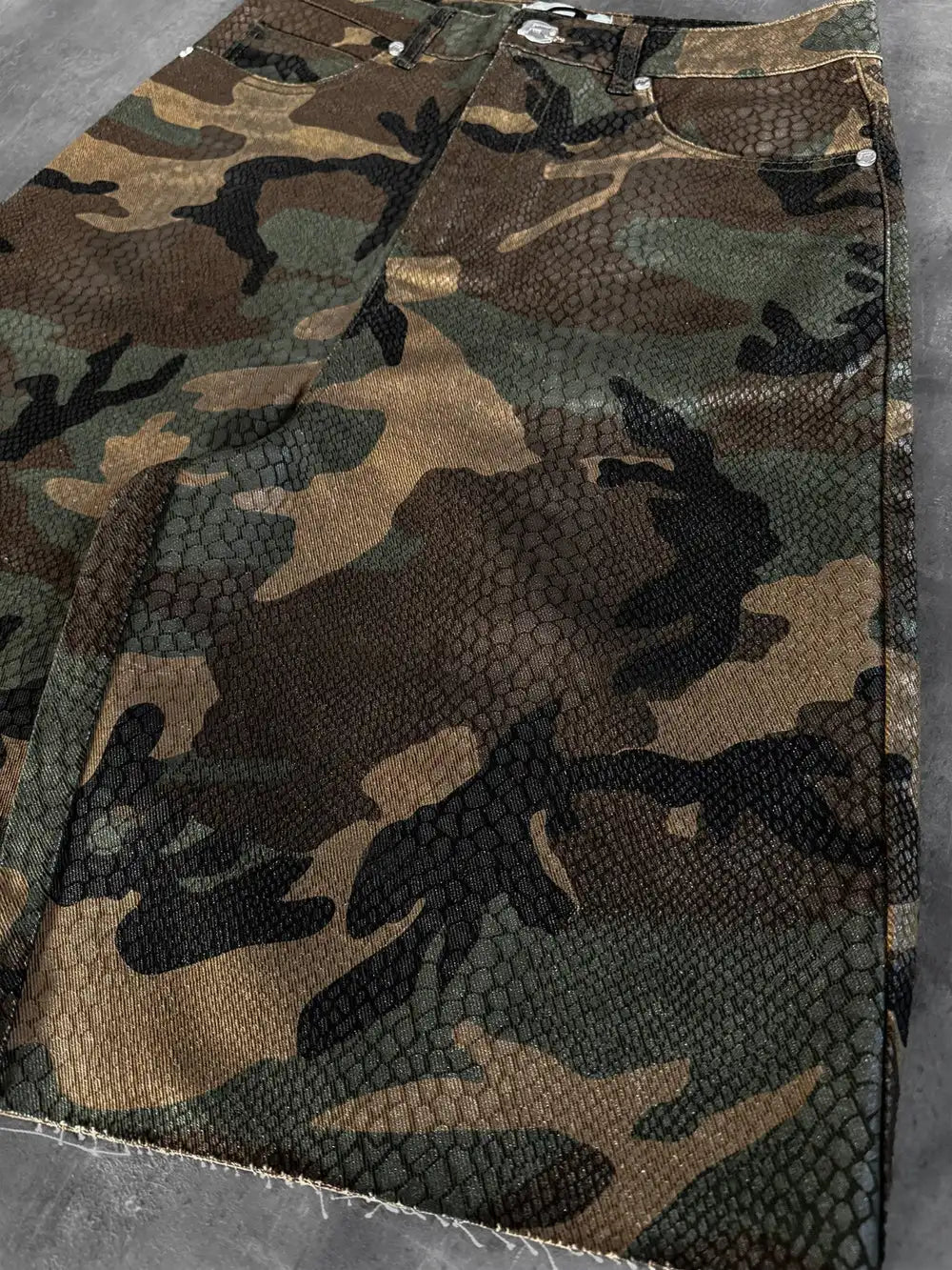 PYTHON CAMO EXCLUSIVE CLOUD Shorts