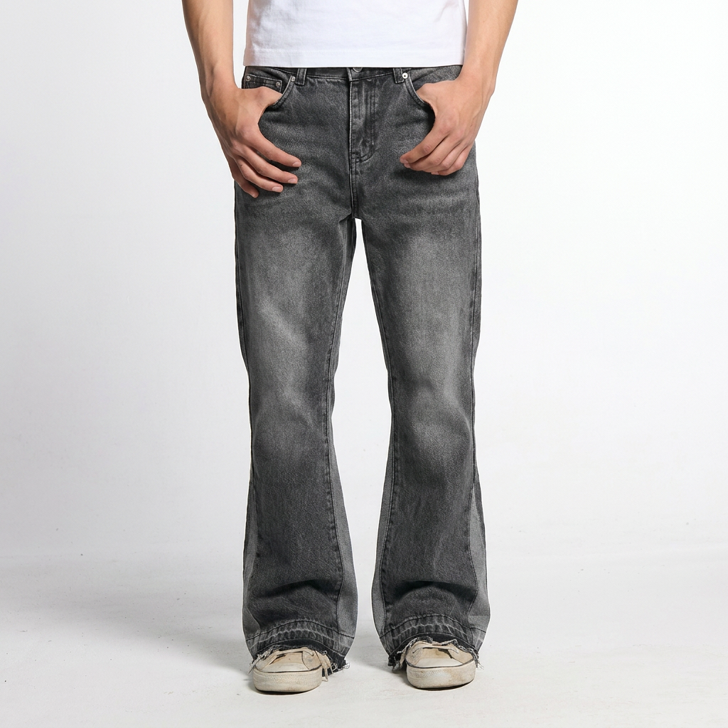 DISTRESSED CLOUD Flared jeans