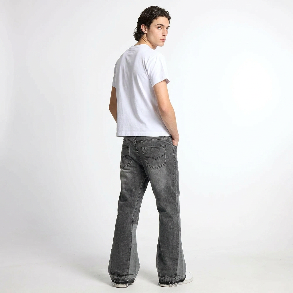 DISTRESSED CLOUD Flared jeans